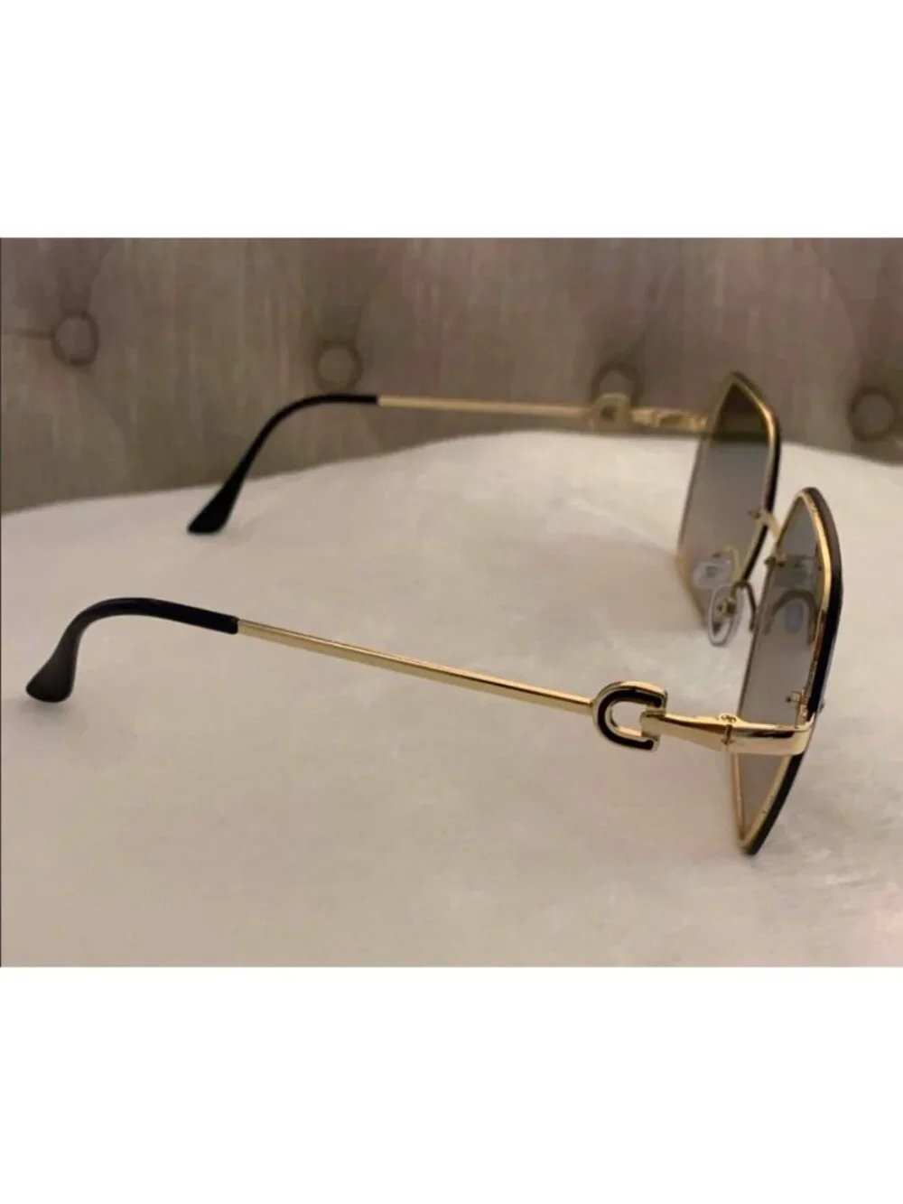 Oversized Unisex Square Green Gradient Sunglasses With Gold Frame & Black Temple